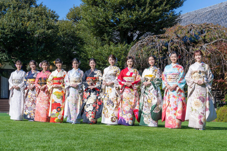 小芝風花、高橋ひかる、本田望結ほか総勢11人の新春晴れ着撮影会!