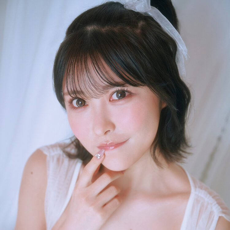 王道アイドルグループJams Collectionの“るーるる”こと小此木流花のキュートで甘~いグラビアを!