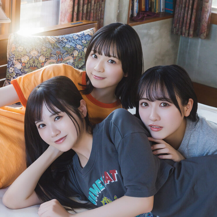 STU48石田千穂・曽川咲葵・中村舞お正月ムードたっぷりグラビア!今年の抱負を書いた書き初めも☆