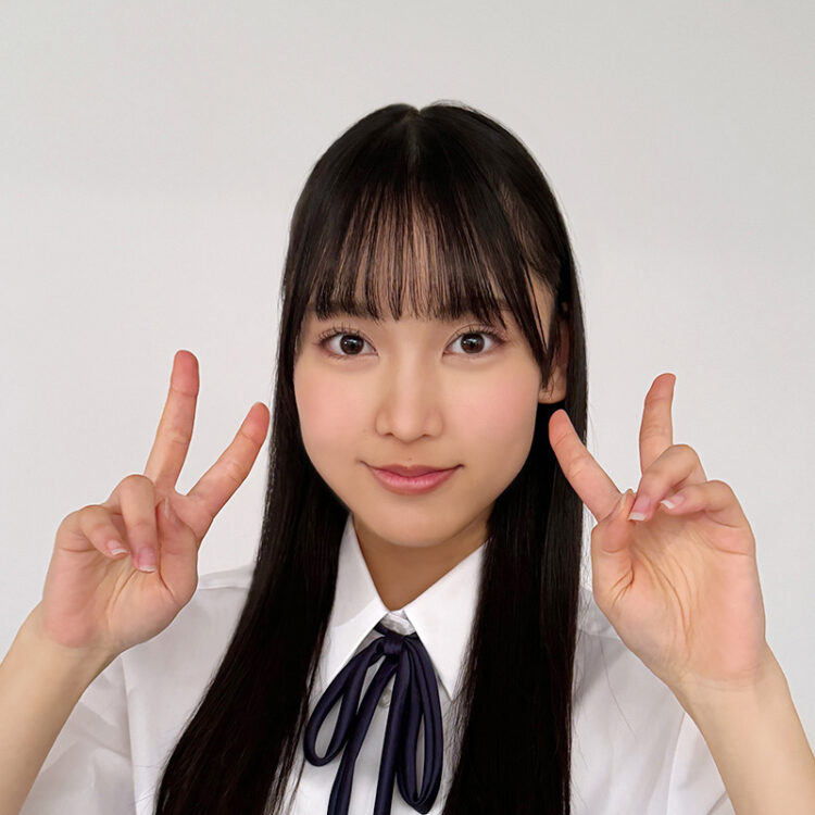 【AKB48 20期研究生・本誌未掲載アンケート大放出スペシャル!】丸山ひなたちゃん編、最近した贅沢はアレを大人買い…?