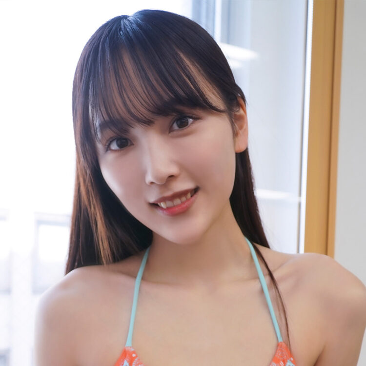 【中村みずきちゃんが編集部に“水着で”やってきた!】身長175cmのグループアイドル研究生!