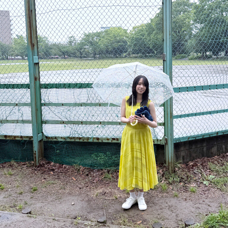日向坂46山口陽世、卒業を控えグラウンドに立つ