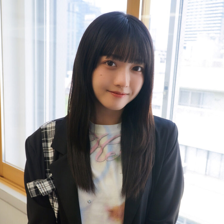 【松山綺利ちゃんが編集部にやってきた！】顔面国宝アイドルの綺利ちゃんはポイント集めにハマってる⁉