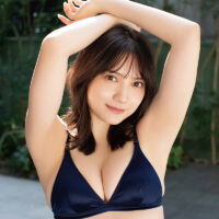 BOMB12月号は桃月なしこ表紙巻頭☆宮田愛萌が撮影現場潜入！