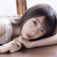 BOMB1月号は乃木坂46新センター矢田萌華表紙巻頭、小川彩グラビア! AKB48正鋳真優、NMB48龍本弥生&三鴨くるみ、松本日向、蓬莱舞ほか水着グラビアも充実!