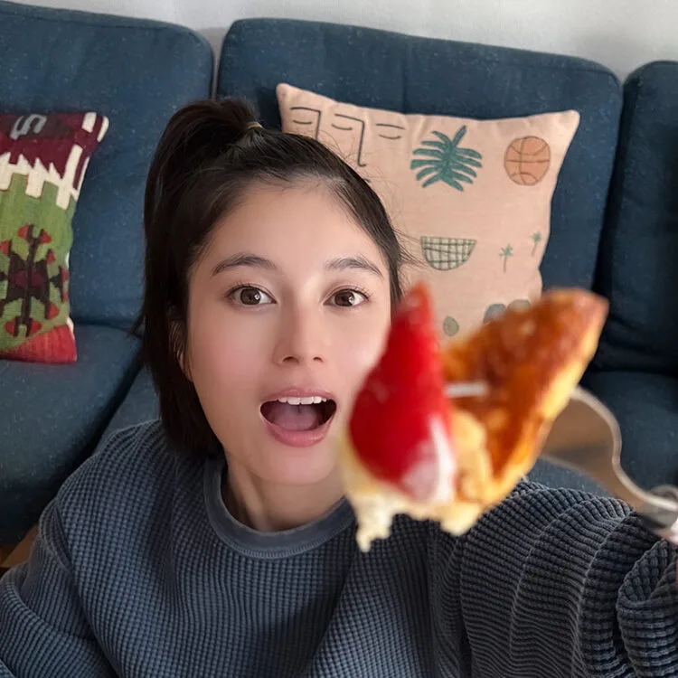 大久保桜子、ボム初水着！ 女子力高いぜ!! 桜子ちゃん。