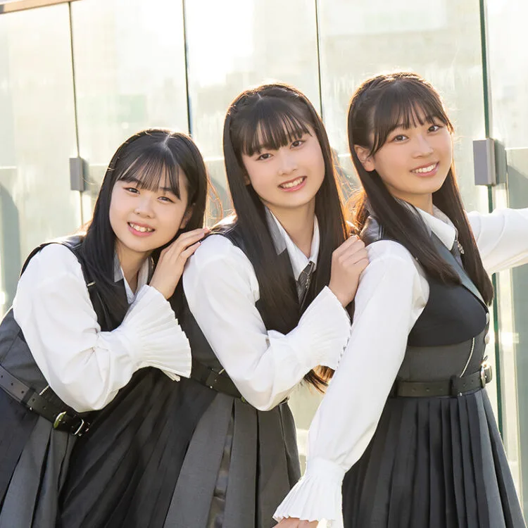 HKT48フレッシュな7期生16人誌上初お披露目⑤青木日菜子＆中野南実＆松本苺花