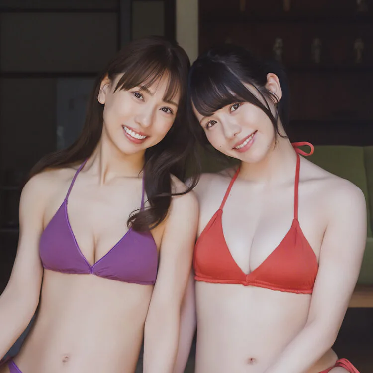 SKE48熊崎晴香＆佐藤佳穂、笑顔いっぱい初めてのビキニ共演！