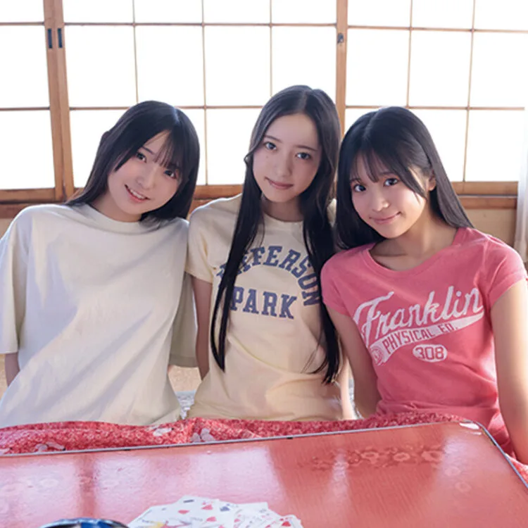 大注目のAKB48 21期研究生から田中沙友莉・牧戸愛茉・森川優の3人がグラビア初挑戦！