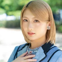 NMB48塩月希依音、キャプテン就任から半年の本音語る ロングインタビュー掲載